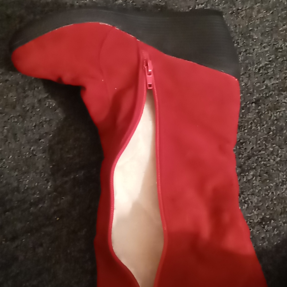 )Booth - Picture 3 of 3